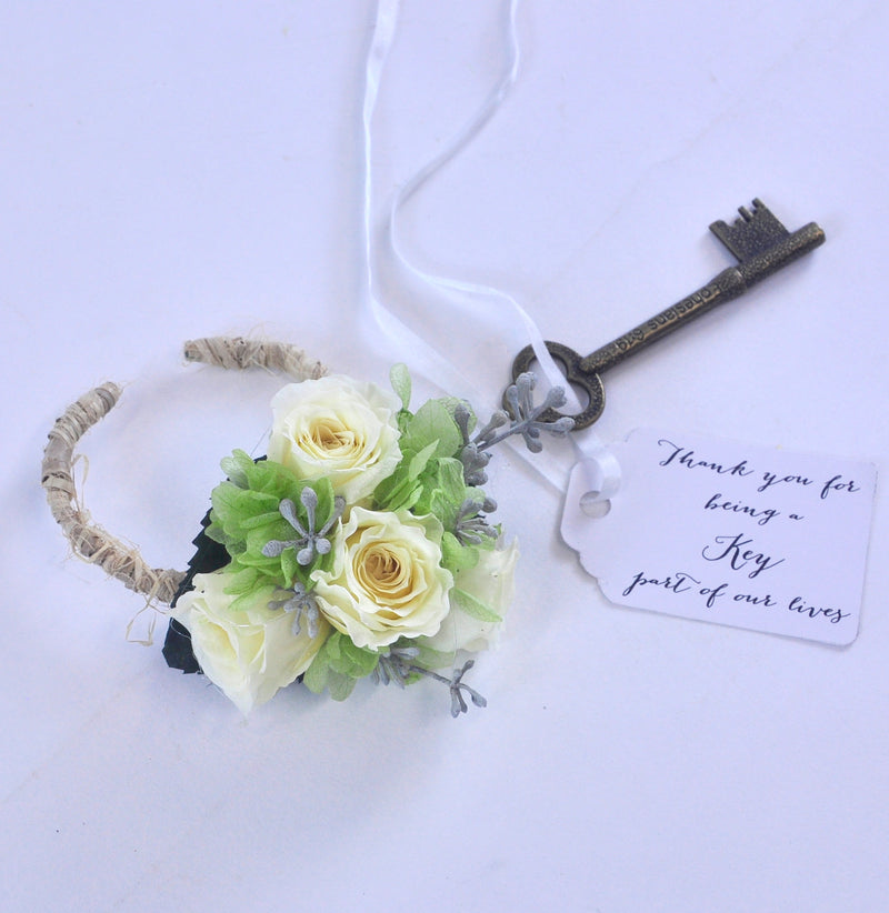 Boho 4 Baby Roses Wrist Corsage - MODA FLORA